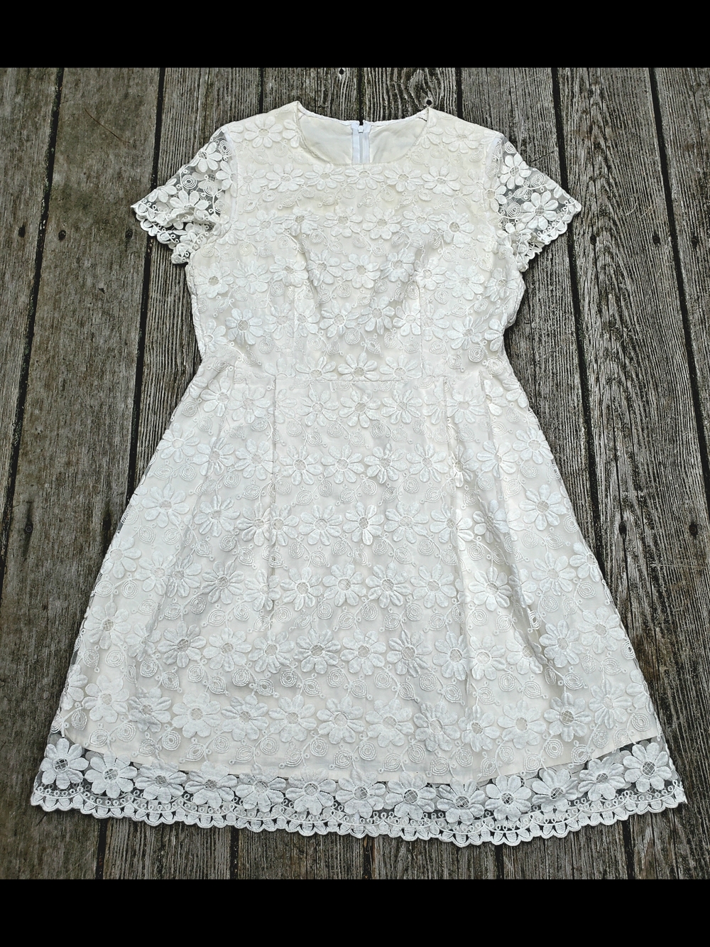 daisy chain • vintage floral lace overlay mini dress • bridal shower reception